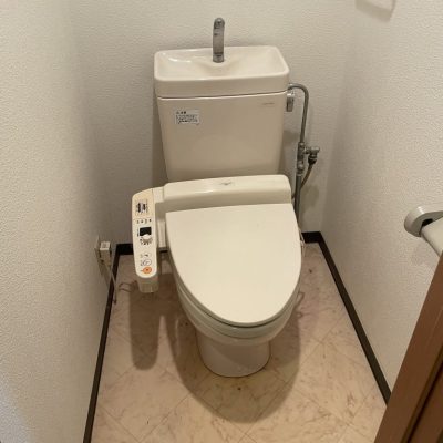 LIXILトイレリフォームビフォー画像