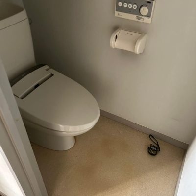 世田谷区マンションのトイレリフォームビフォー画像