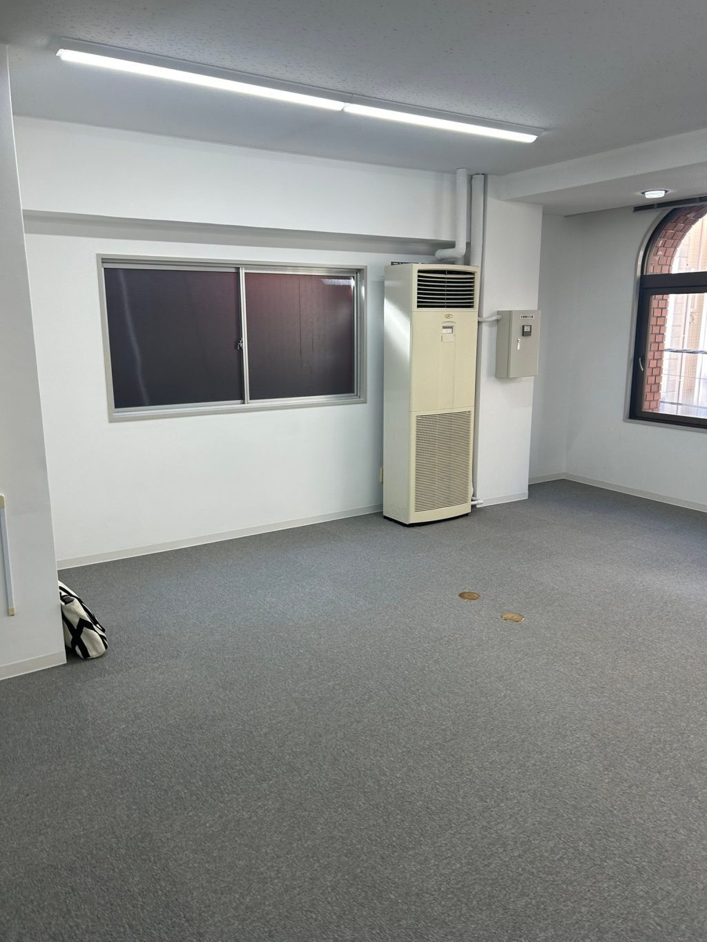 中央区レンタルオフィス内装工事